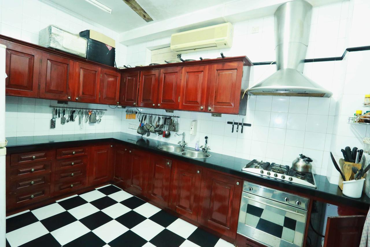 Villa Kusum ヒッカドゥワ エクステリア 写真